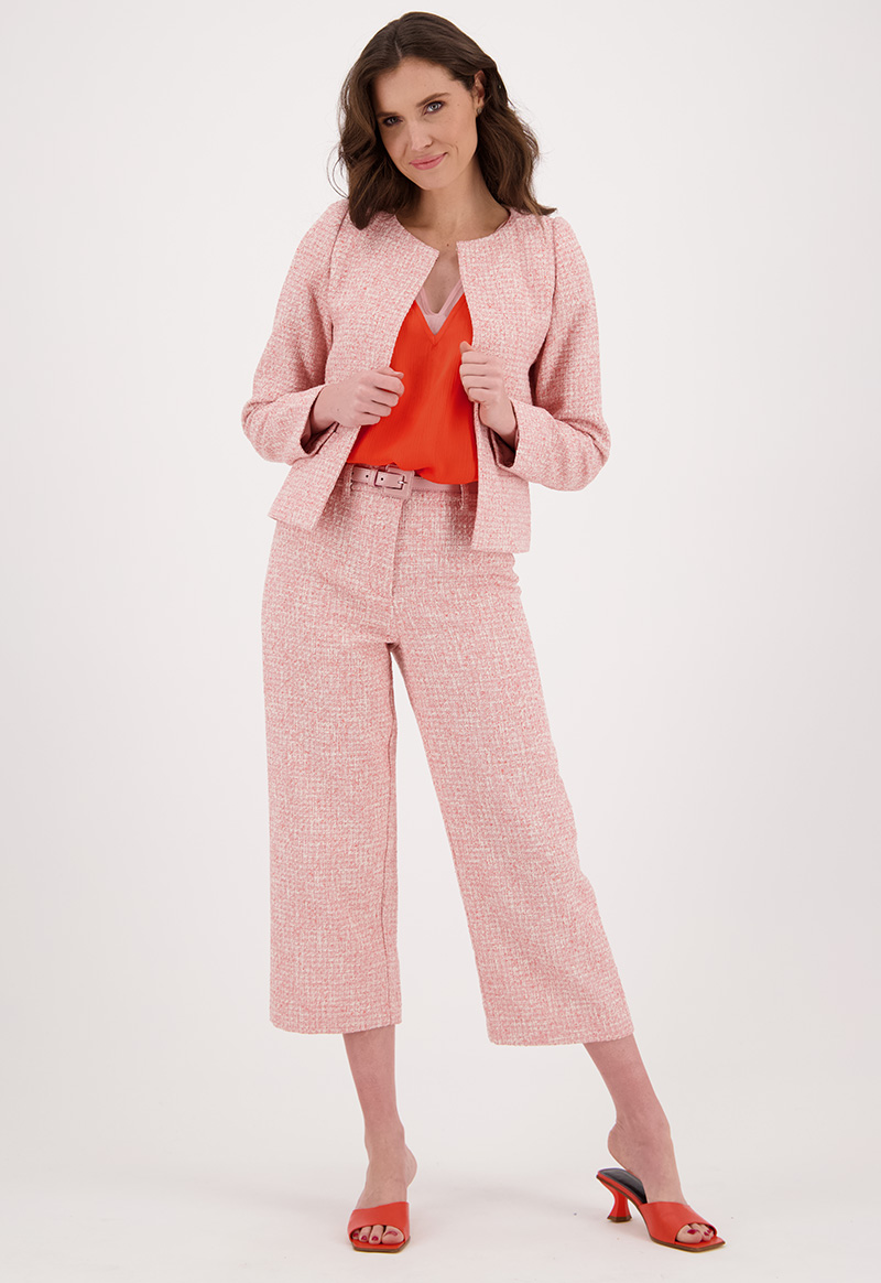Elegant in bouclé